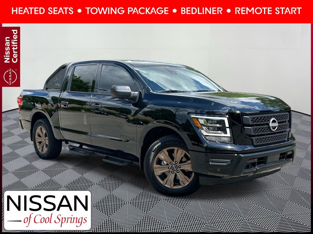 2024 Nissan Titan SV 4X2 Crew Cab's photo