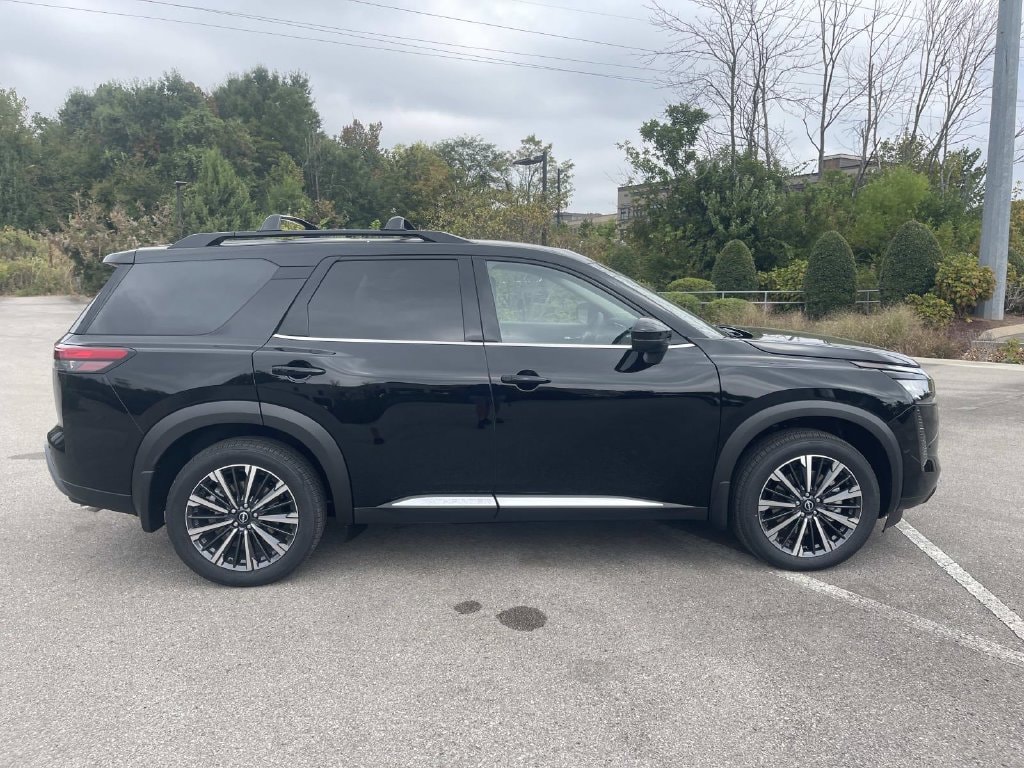 New 2026 Nissan Pathfinder Platinum SUV