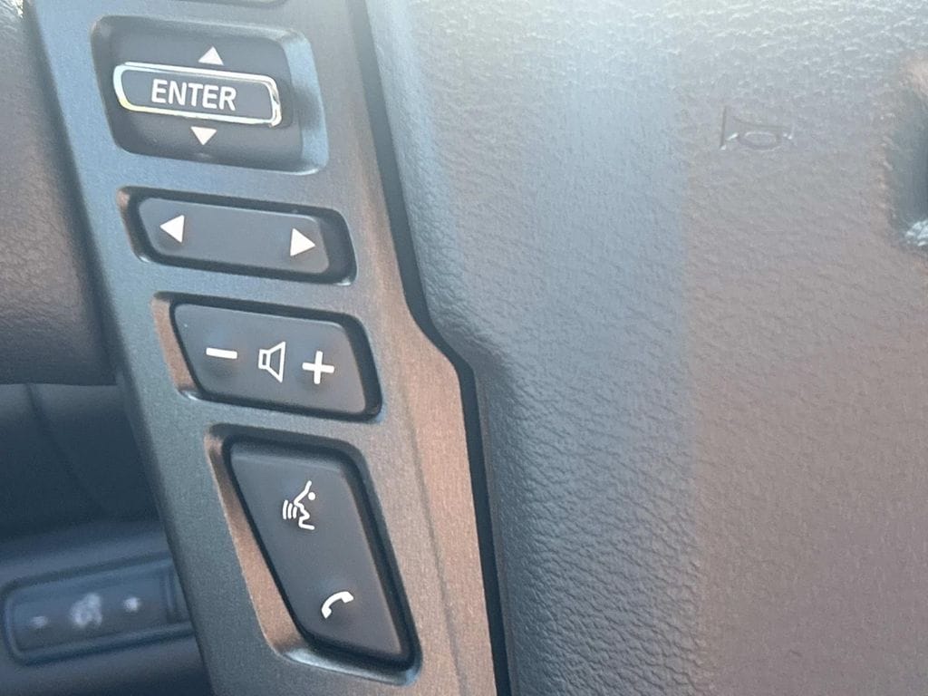 2026 Nissan Frontier SV - Photo 33