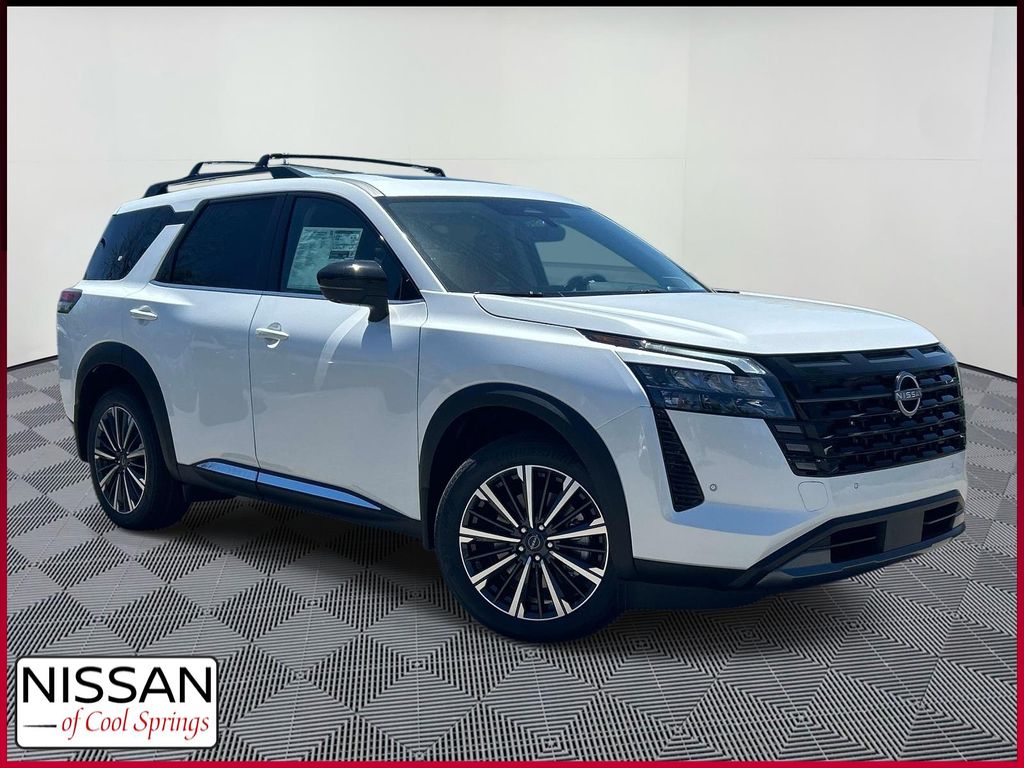 2026 Nissan Pathfinder Platinum 4WD's photo