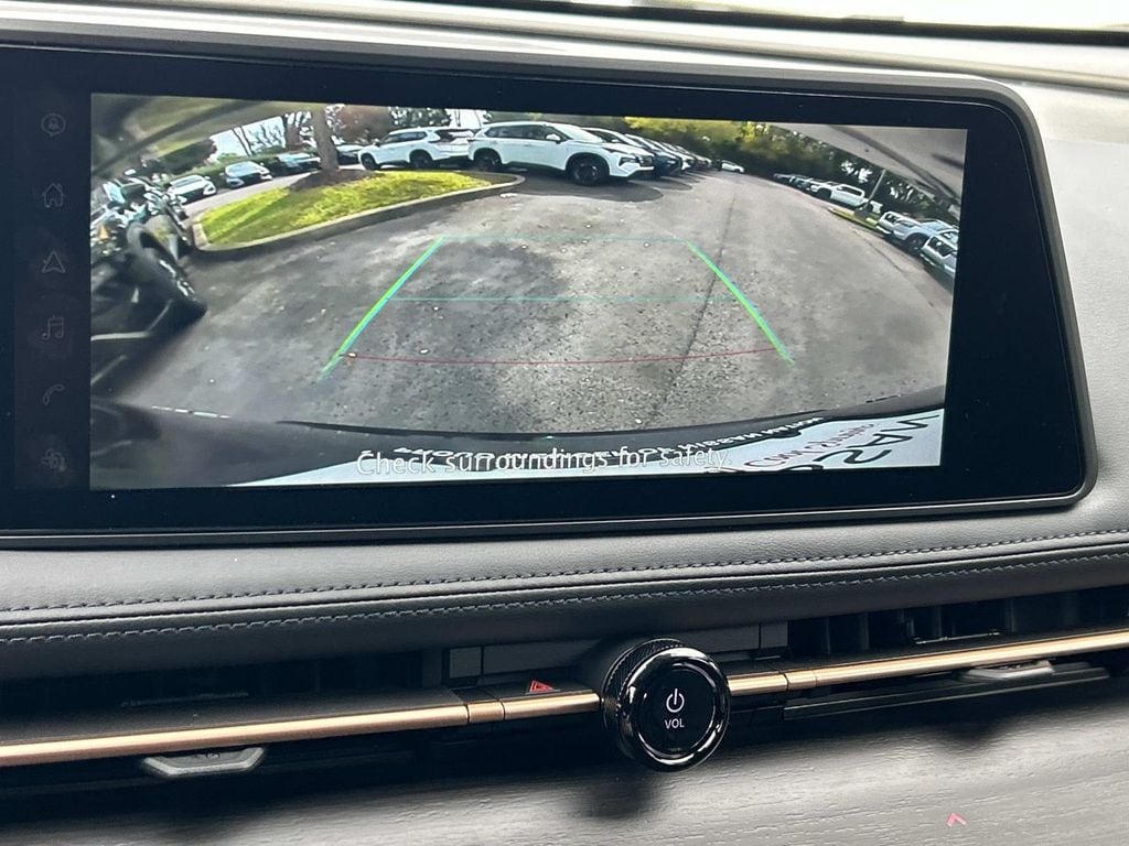 2025 Nissan ARIYA Engage+ - Photo 34