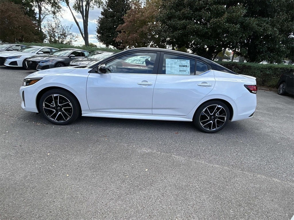 New 2025 Nissan Sentra SR Sedan