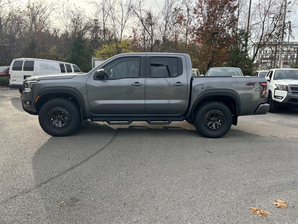 2026 Nissan Frontier PRO-4X photo 4