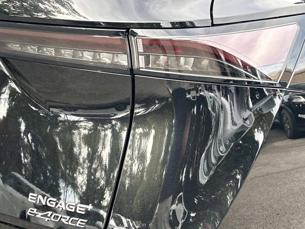 2025 Nissan ARIYA Engage+ - Photo 12