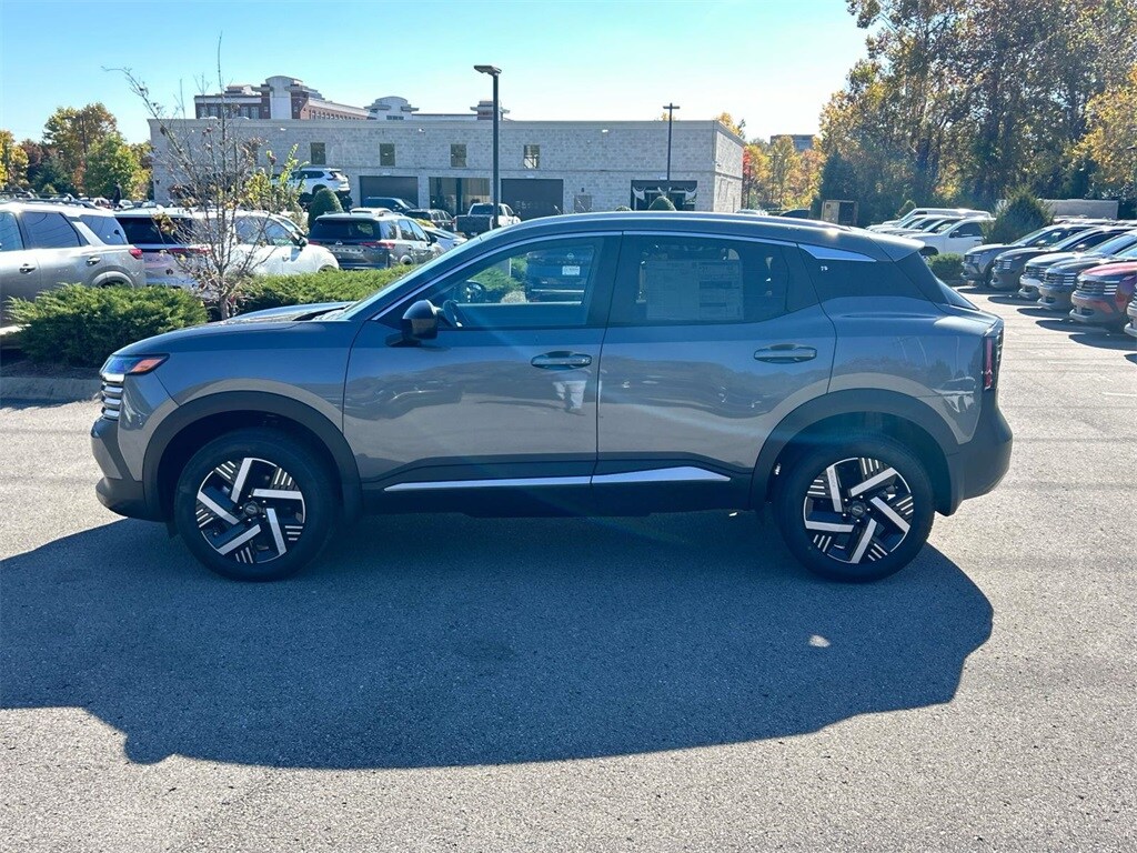 2026 Nissan Kicks SV photo 4