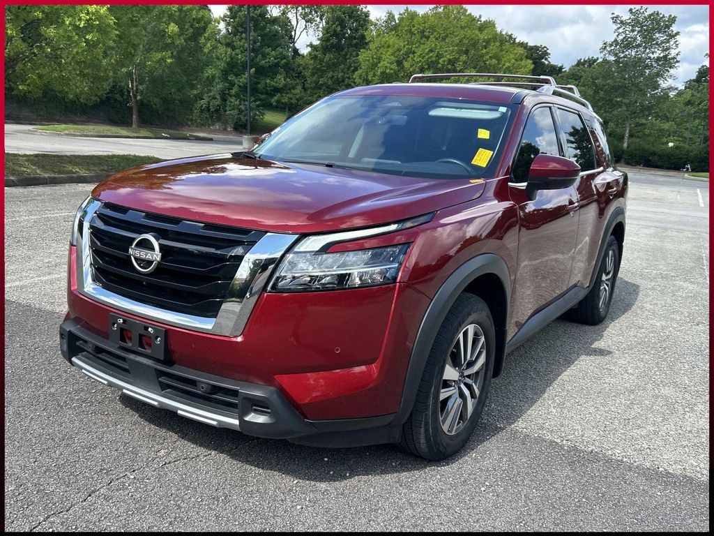 Used 2023 Nissan Pathfinder SL SUV