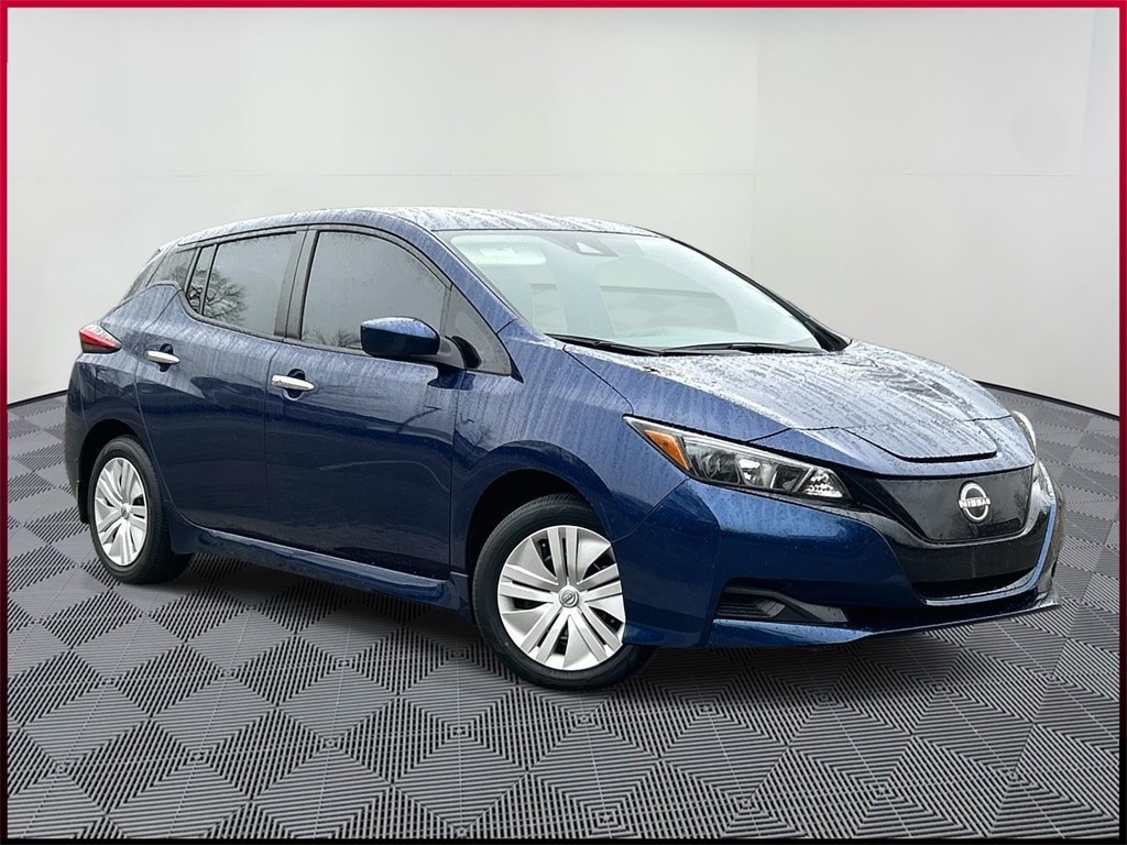 2023 Nissan Leaf S