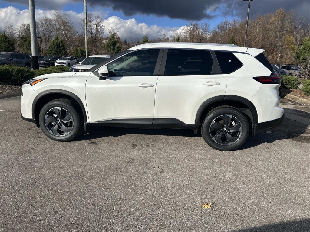 2026 Nissan Rogue SV photo 3