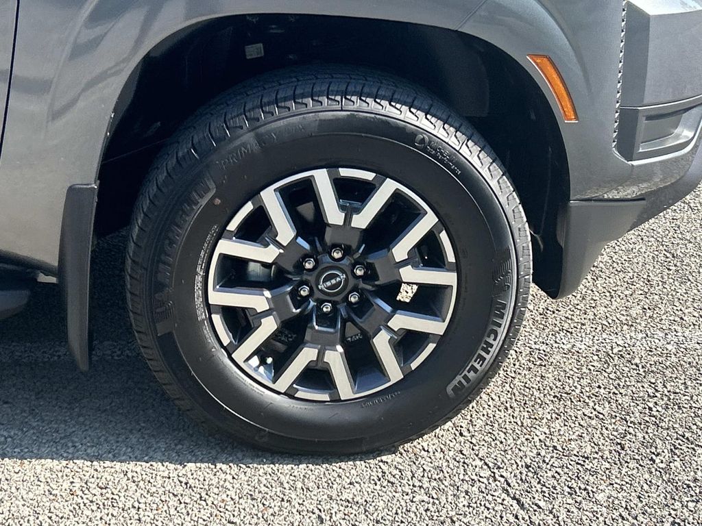 2026 Nissan Frontier SV - Photo 9