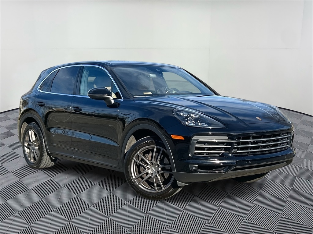 2020 Porsche Cayenne Base's photo