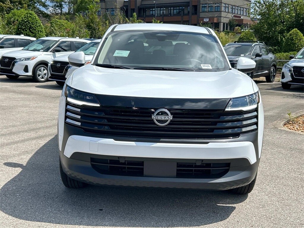 2025 Nissan Kicks SV photo 2