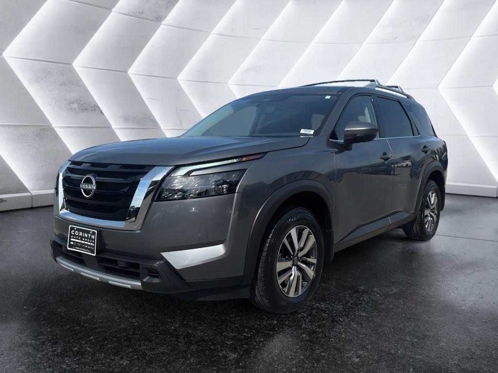 2025 Nissan Pathfinder SL photo 3