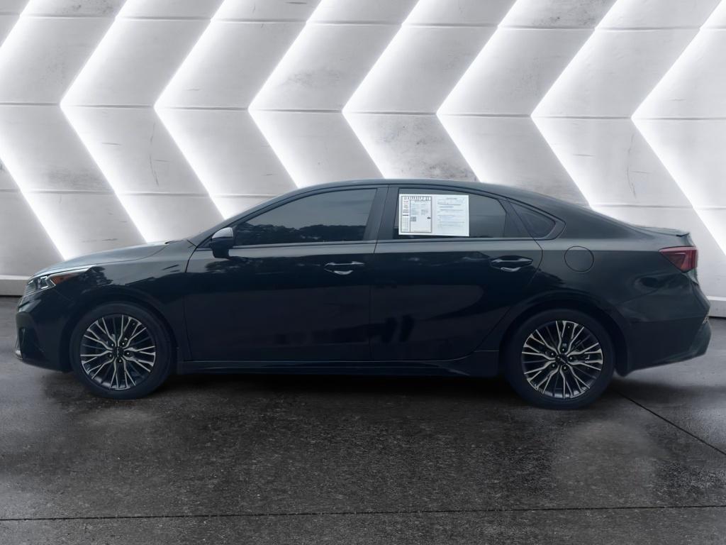 2024 Kia Forte GT-Line photo 4