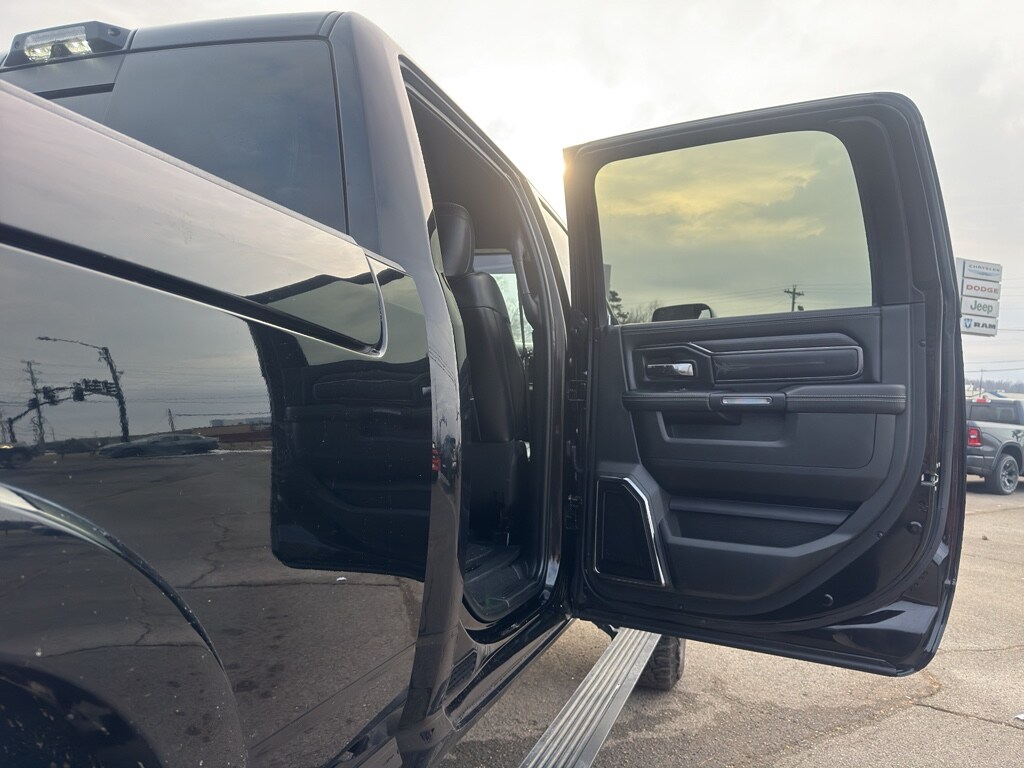2022 RAM Ram 2500 Pickup Laramie Limited - Photo 21