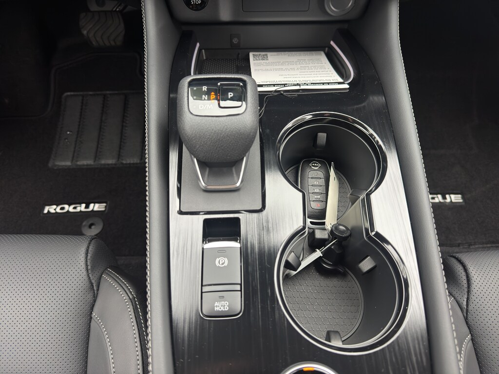 2026 Nissan Rogue Platinum - Photo 15
