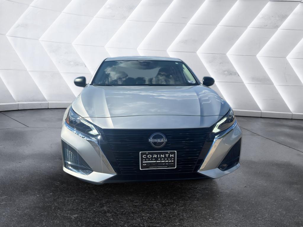 2025 Nissan Altima S photo 2