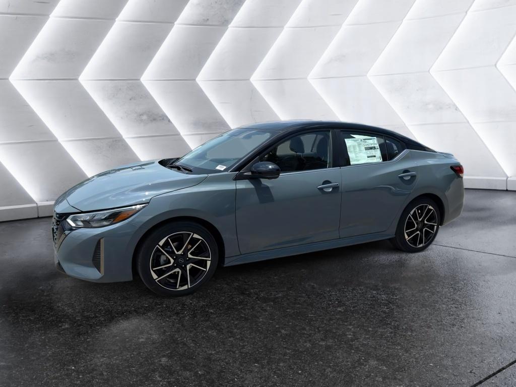 2025 Nissan Sentra SR photo 3