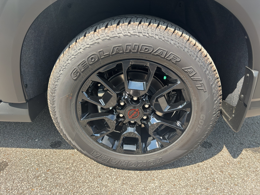 2025 Nissan Armada PRO-4X - Photo 25