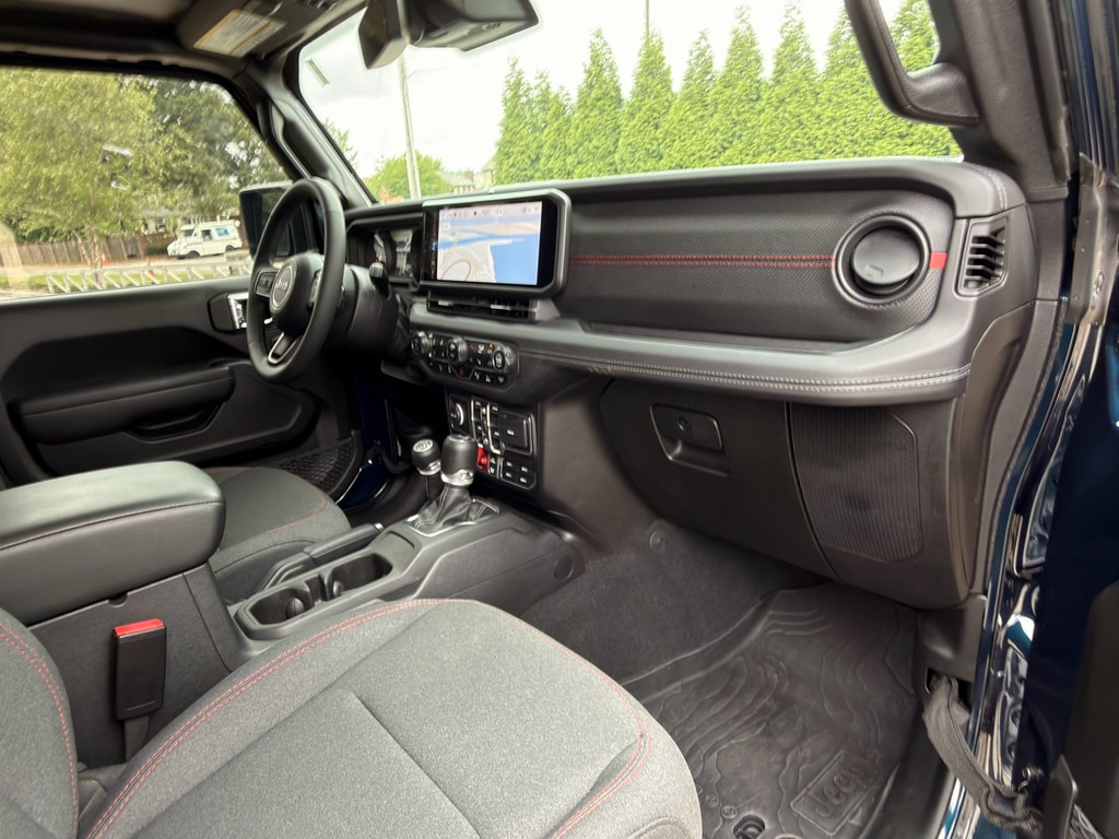 2025 Jeep Gladiator Rubicon - Photo 16