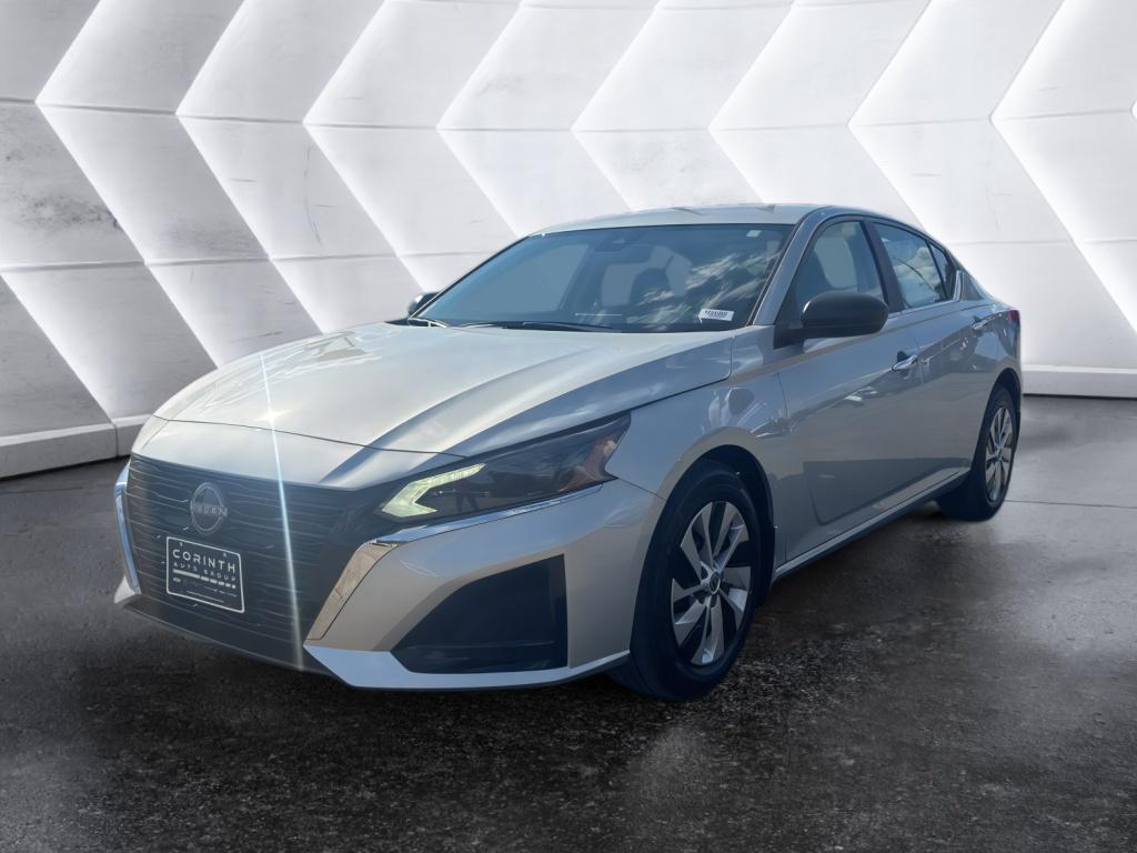 2025 Nissan Altima S photo 3