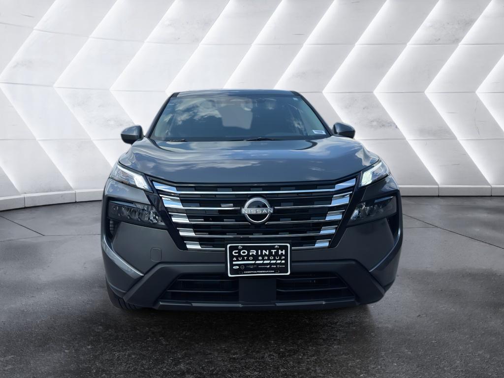 2026 Nissan Rogue SV photo 2