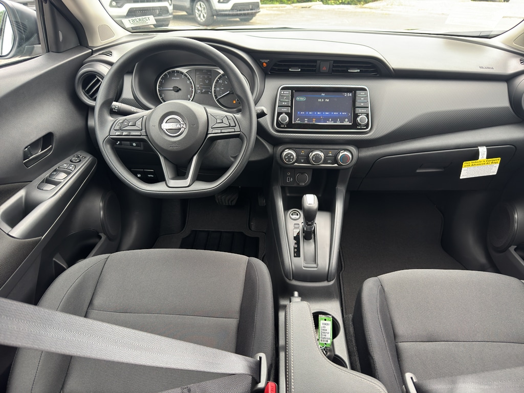 2025 Nissan KICKS PLAY Base - Photo 12