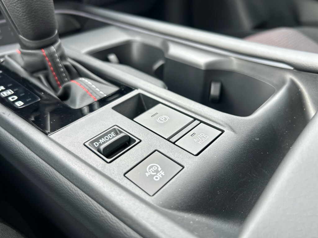 2026 Nissan Sentra SR - Photo 30