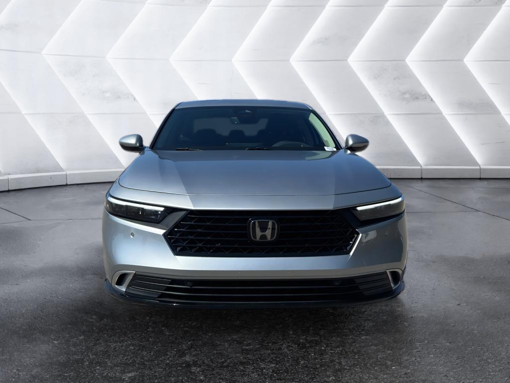2023 Honda Accord Hybrid Touring photo 2