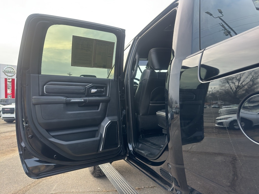 2022 RAM Ram 2500 Pickup Laramie Limited - Photo 19
