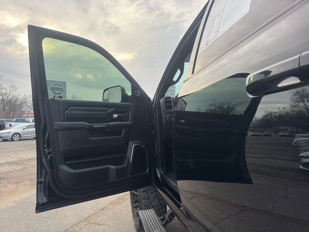 2022 RAM Ram 2500 Pickup Laramie Limited - Photo 18