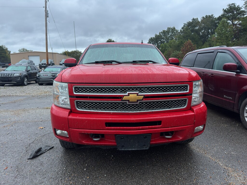 2012 Chevrolet Silverado 1500 LT photo 2