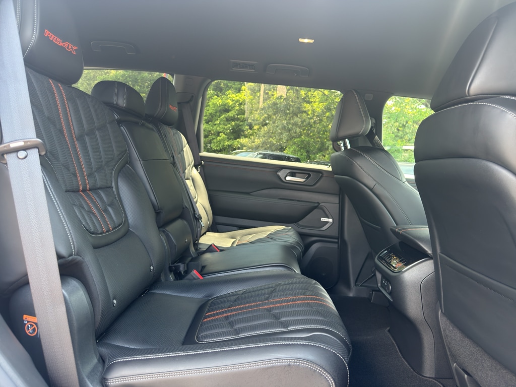 2025 Nissan Armada PRO-4X - Photo 17