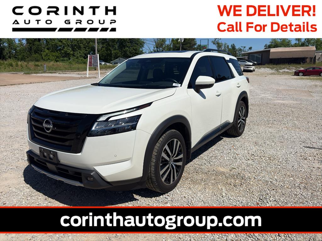 2023 Nissan Pathfinder Platinum 4WD's photo