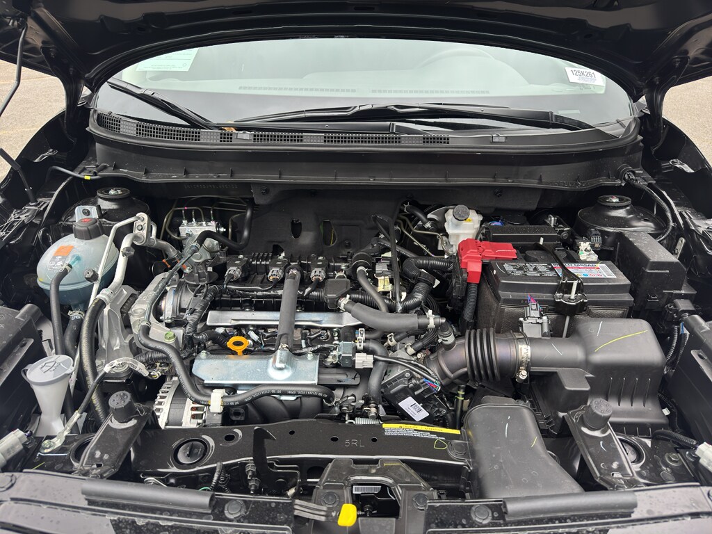 2025 Nissan KICKS PLAY Base - Photo 11