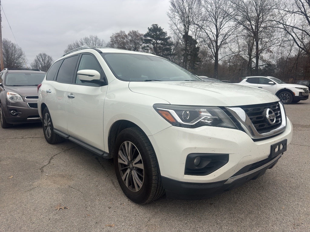 Used 2017 Nissan Pathfinder SL SUV