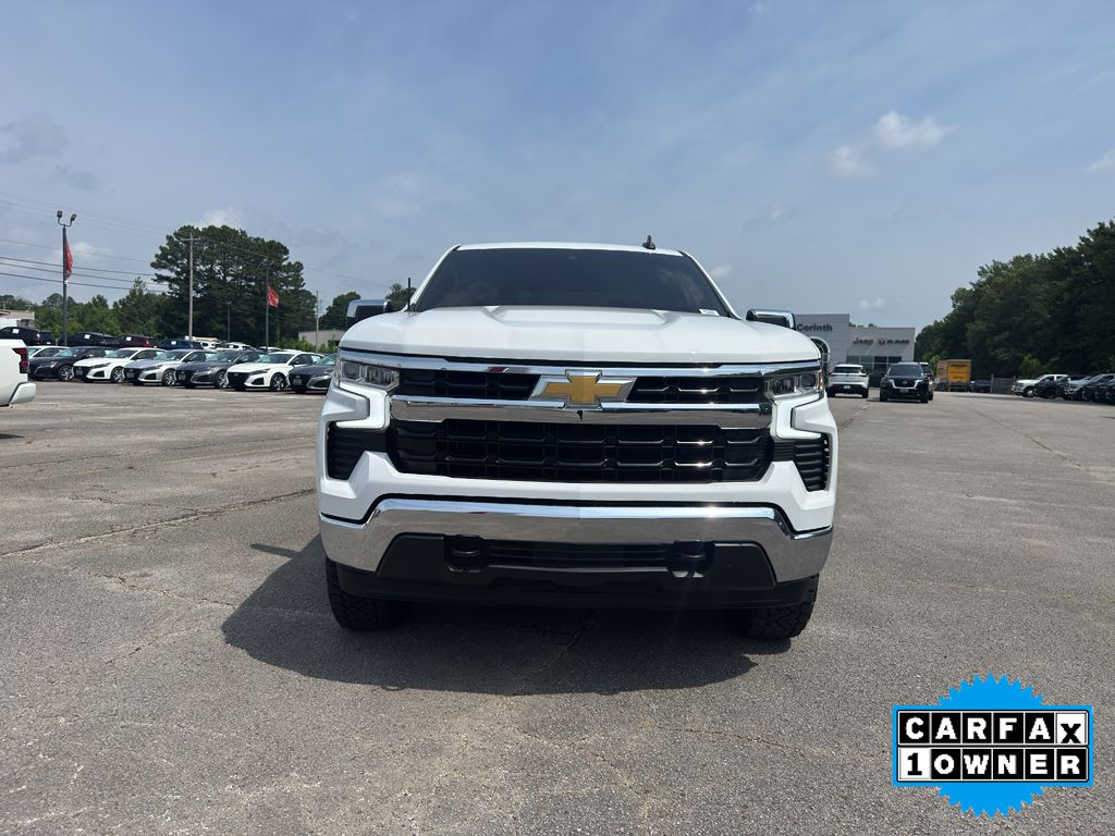 2024 Chevrolet Silverado 1500 photo 2