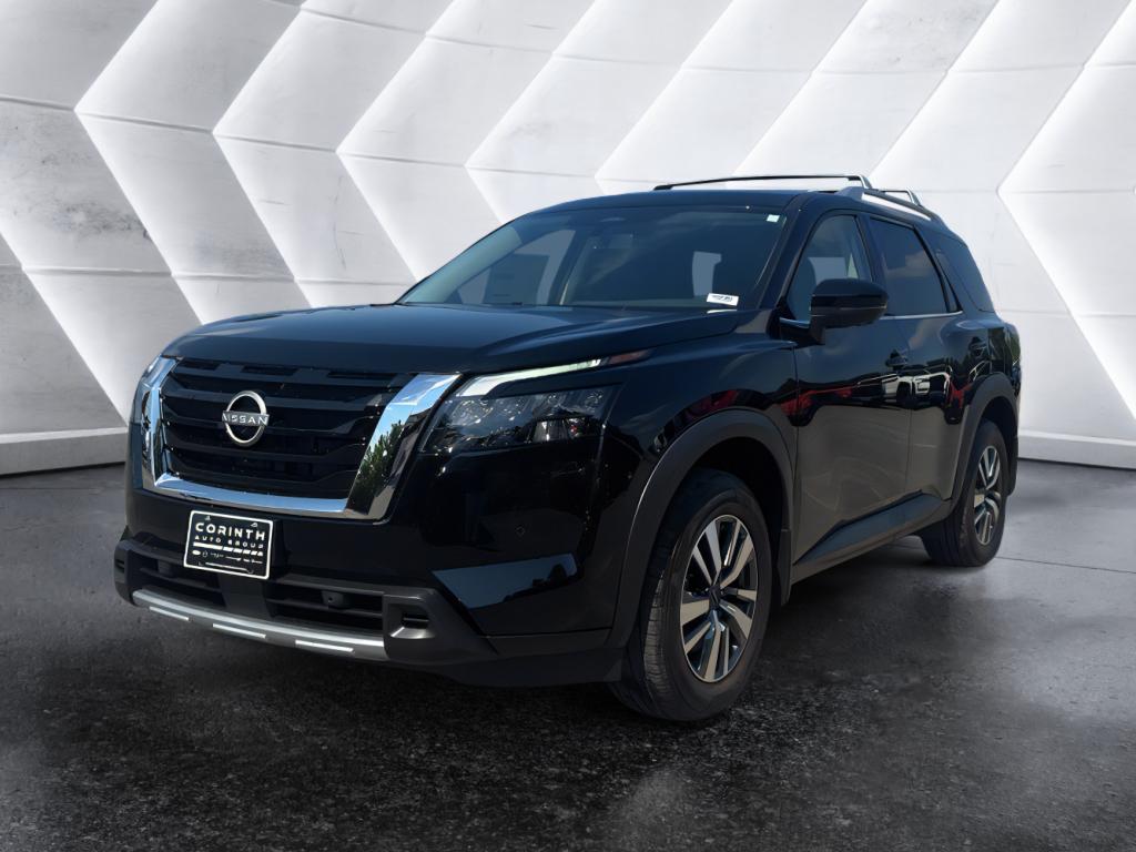 2025 Nissan Pathfinder SL photo 2