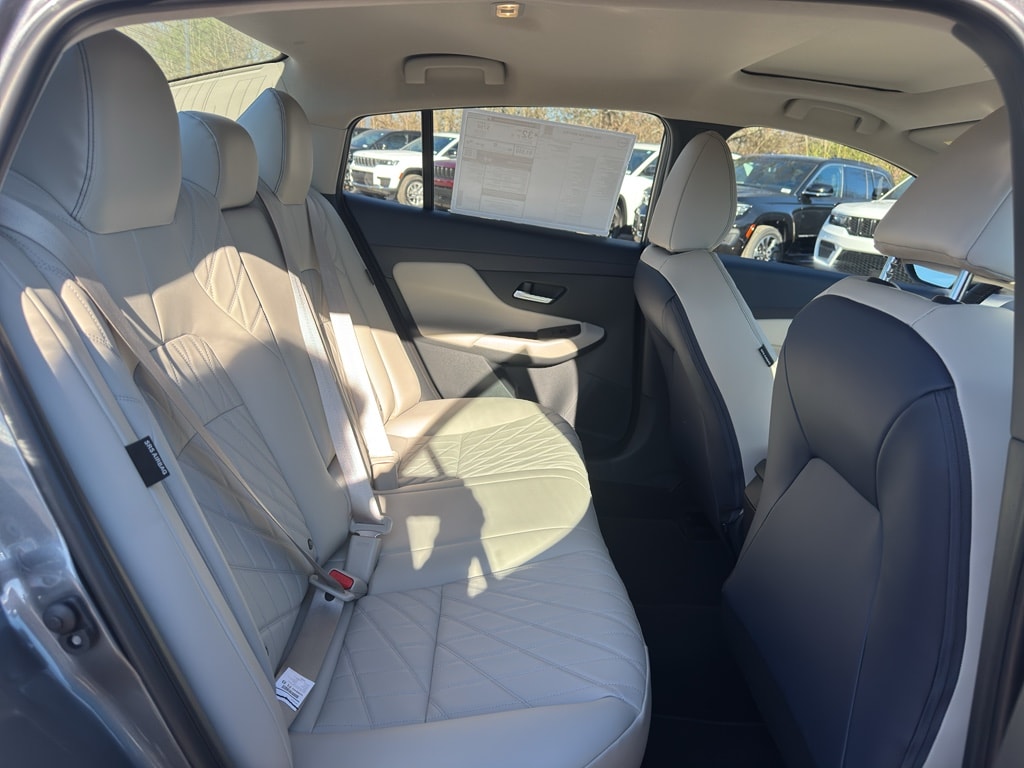 2026 Nissan Sentra SL - Photo 18