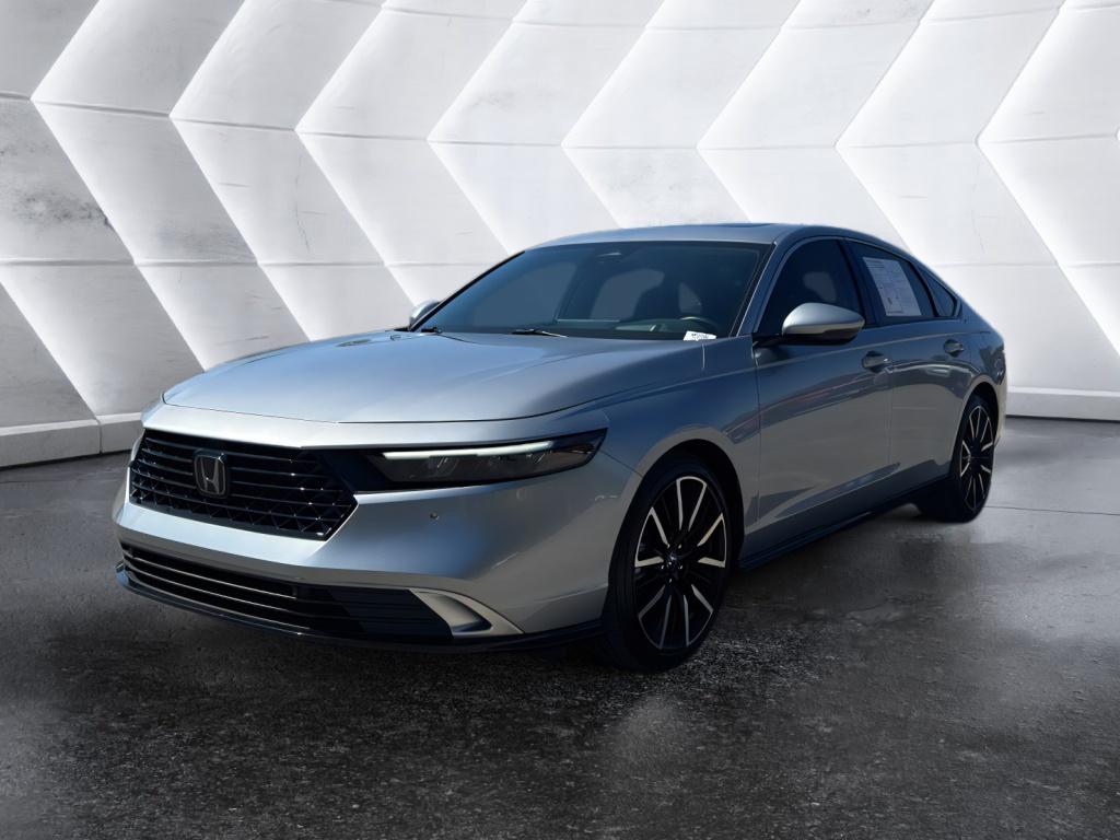 2023 Honda Accord Hybrid Touring photo 3