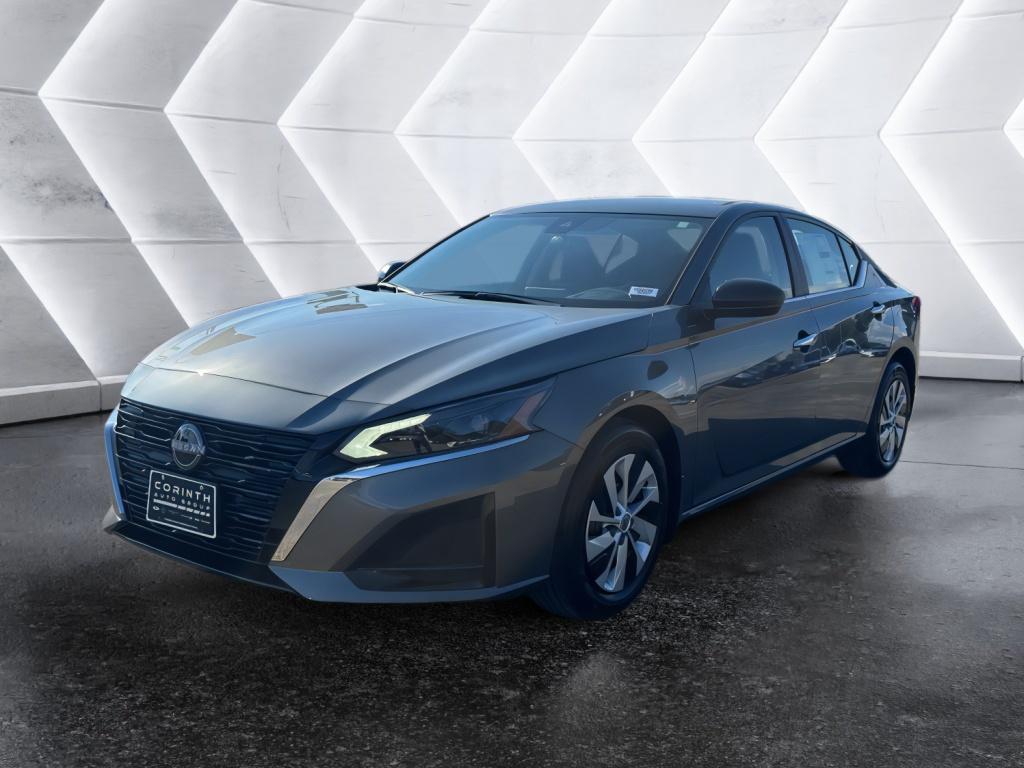 2025 Nissan Altima S photo 3