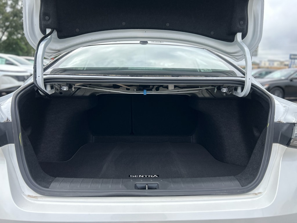 2026 Nissan Sentra SR - Photo 20