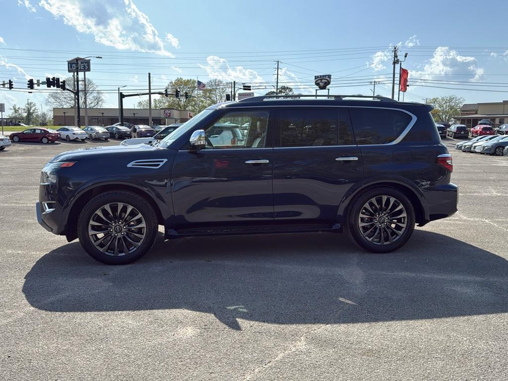 2023 Nissan Armada Platinum photo 2