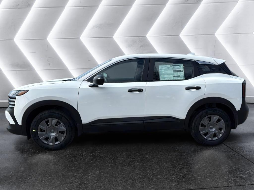 2025 Nissan Kicks S photo 2