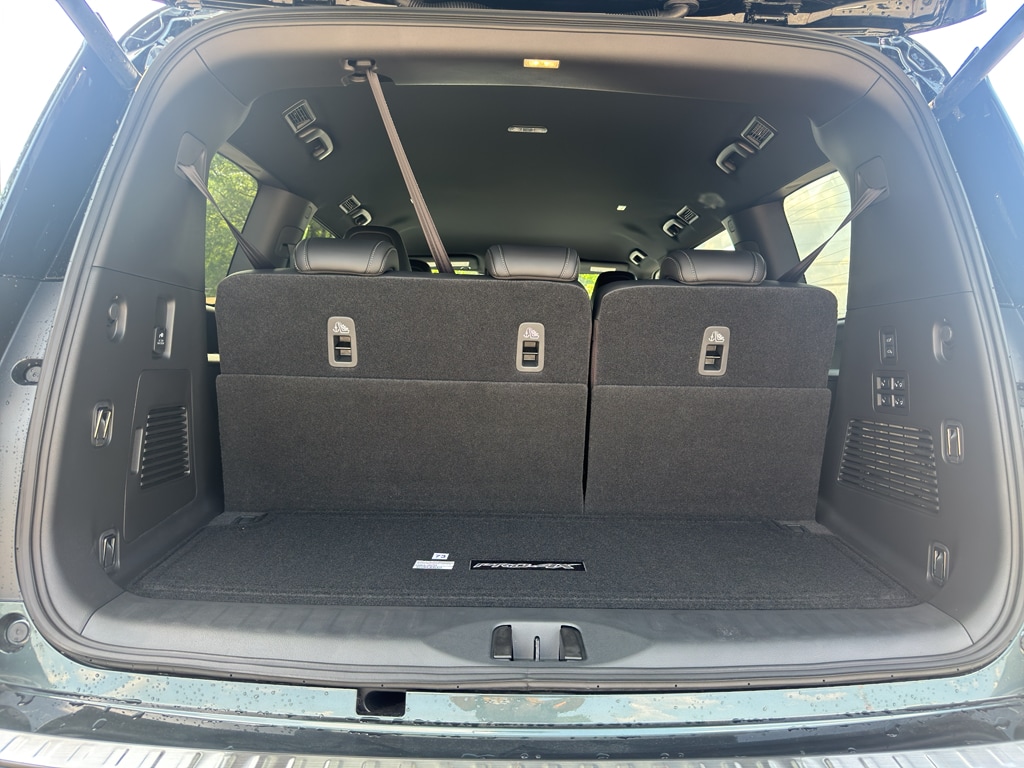 2025 Nissan Armada PRO-4X - Photo 23