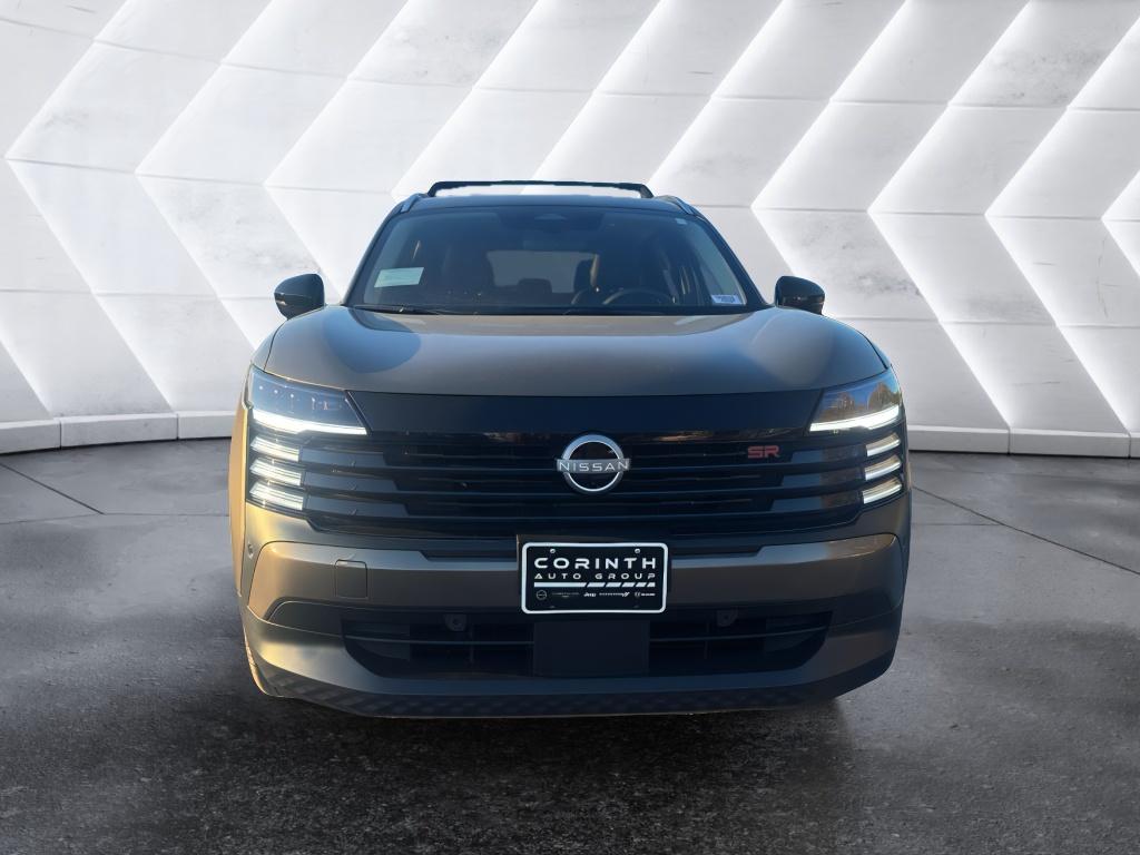 2026 Nissan Kicks SR photo 2