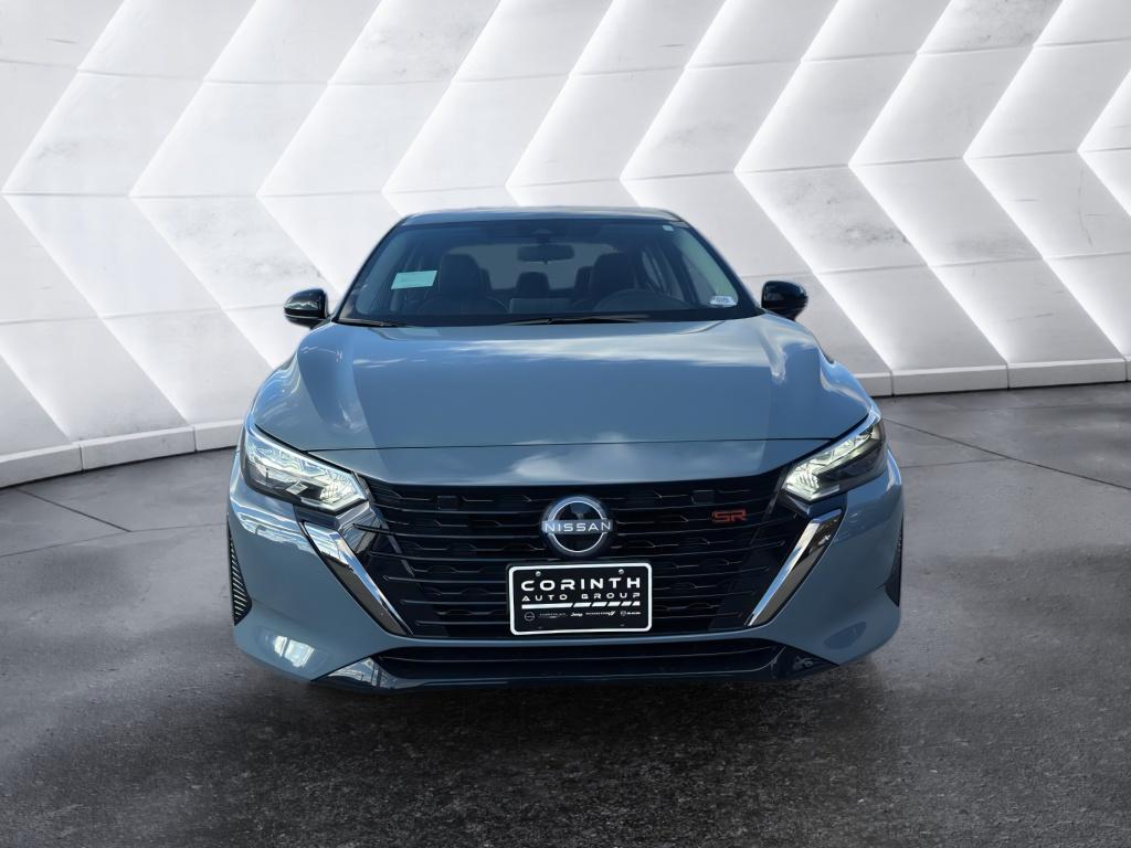2025 Nissan Sentra SR photo 2