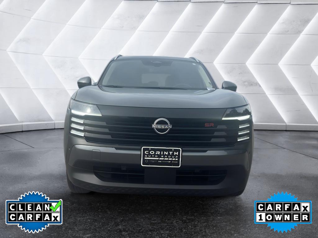2025 Nissan Kicks SR photo 2