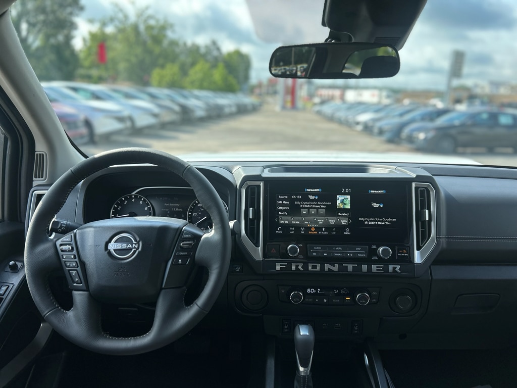 2026 Nissan Frontier SV - Photo 11