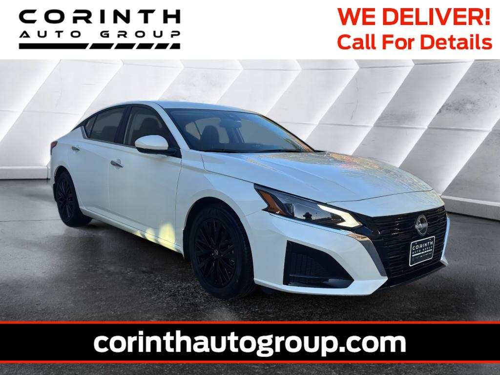 2025 Nissan Altima SV's photo