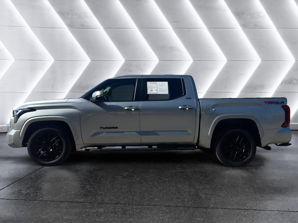 2024 Toyota Tundra SR5 photo 3
